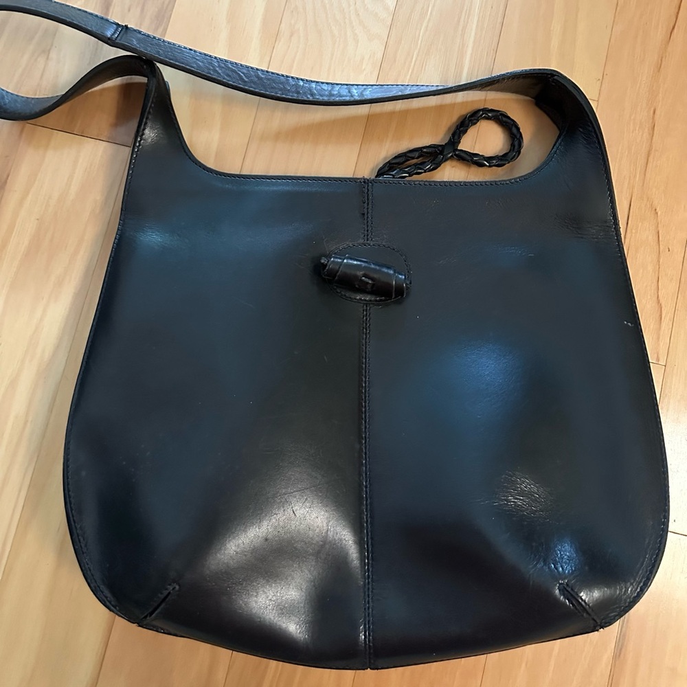 Eric Javits luxury high-end brand black leather handbag with attention to detail - Picture 6 of 10